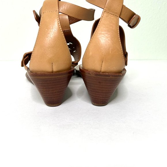 Tory Burch Zoey Wedge in Sand Tan Leather Size 6.5 - Picture 4 of 11